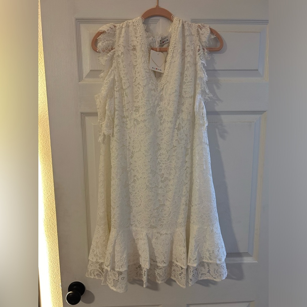 White Lace Mini